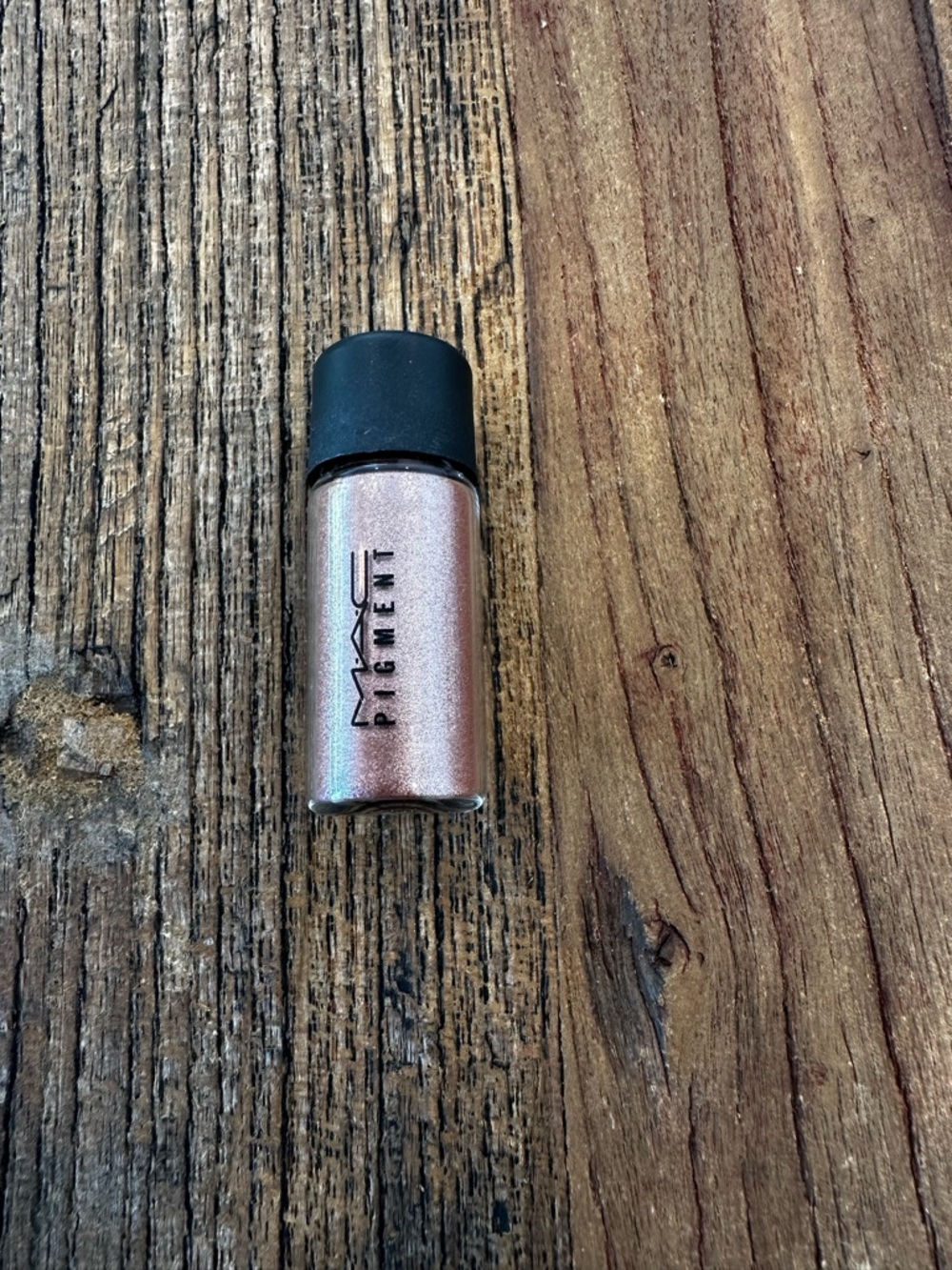 MAC Cosmetics Pigment Shimmering Rose-Gold Loose Eyeshadow